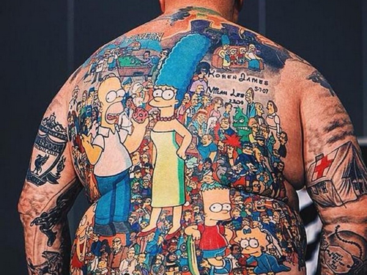 Austrálčan si nechal vytetovať 203 postáv zo Simpsonovcov